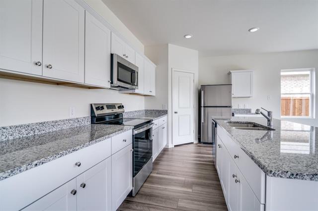 Building Photo - 1876 Lockhart Dr