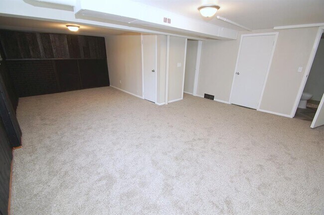 Building Photo - 3516 Central Ave