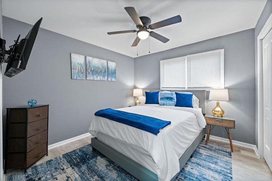 Building Photo - 3729 W 75th Ave