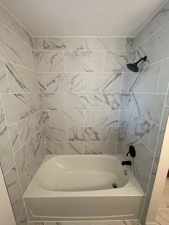 Building Photo - 2269 Southland Rd