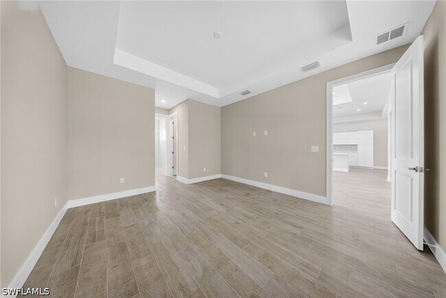 Building Photo - 1206 Moore Ave