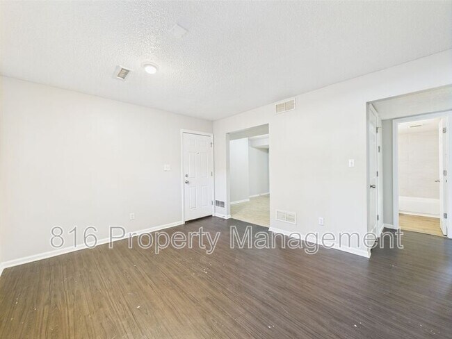 Building Photo - 1229 W Hayward Ave