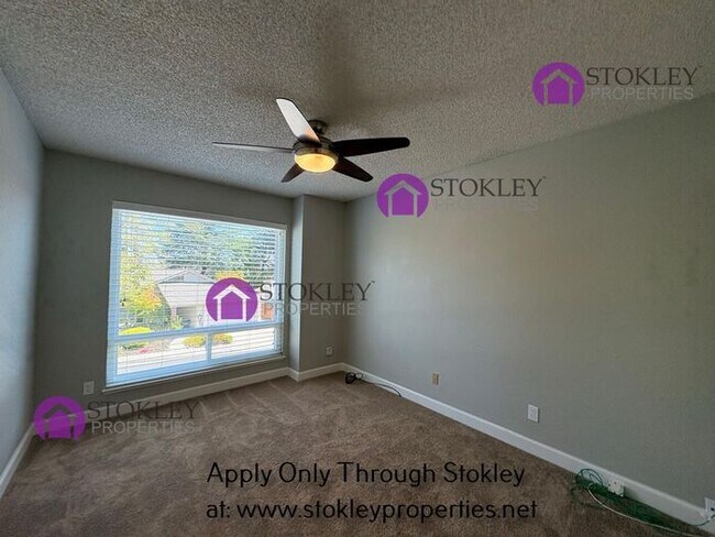 Building Photo - 2397 Lake Meadow Cir
