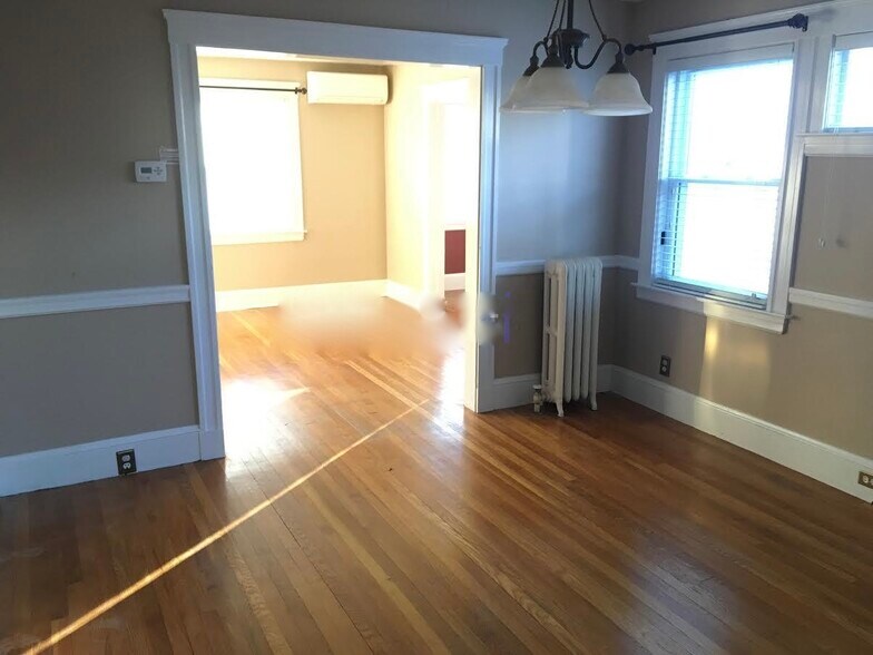 Building Photo - 43 Glenmont Rd