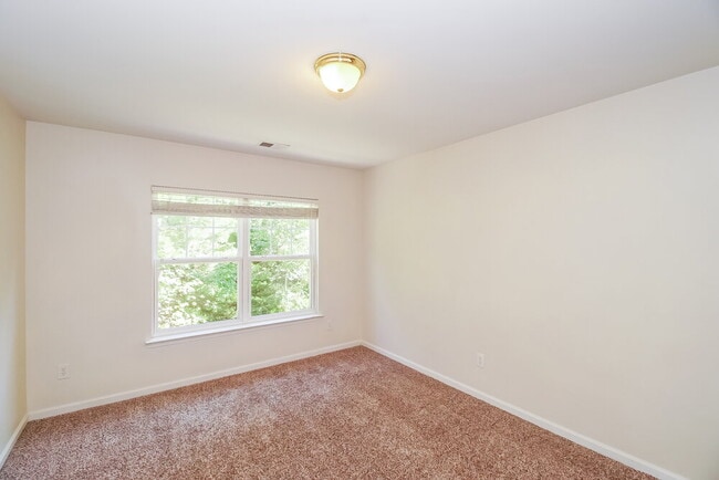 Building Photo - 10142 Old Carolina Dr