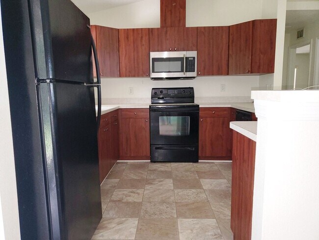 Building Photo - Inverness 3/2/2