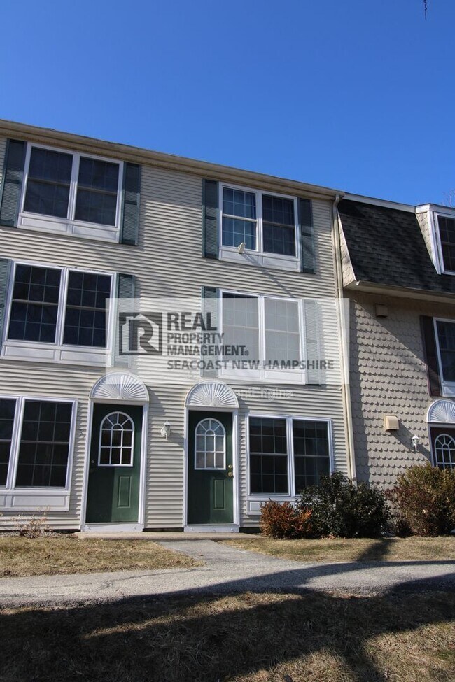 Building Photo - 93 Henry Law Ave