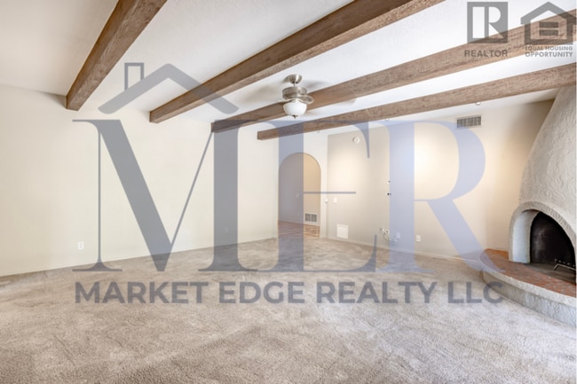 Building Photo - 4Bed/2.5Bath House at 56th/Cactus! $4499 MOVE-IN SPECIAL! Move-In Ready on 04/09/2026!