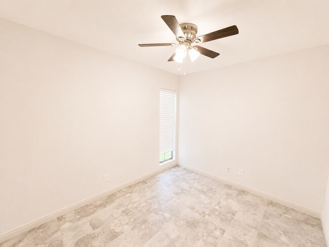 Building Photo - 6821 Alvarado Rd