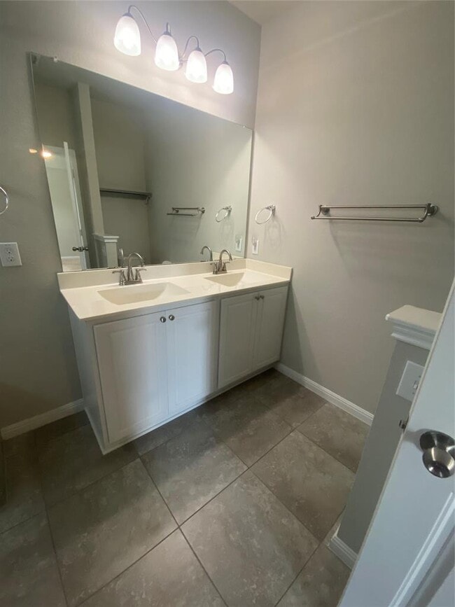 Building Photo - 18708 Obed River Dr