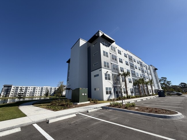 Building Photo - 5592 Pga Blvd