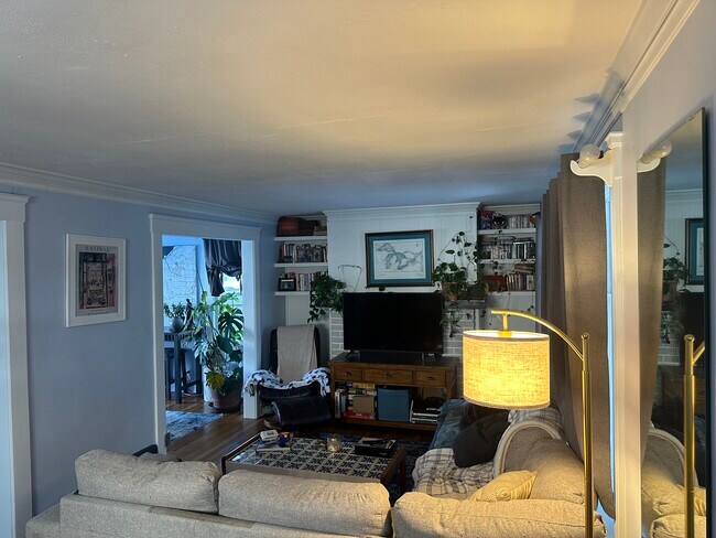 Building Photo - 2069 Elbur Ave