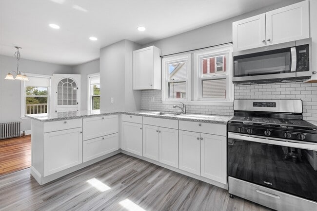 Building Photo - 117 Gorham St