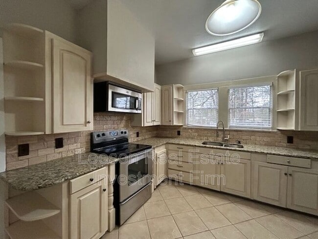 Building Photo - 6206 Colquitt Rd