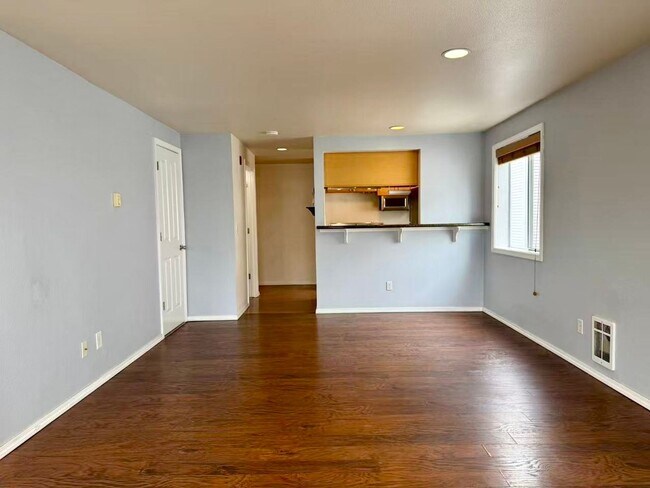 Building Photo - 1124 N 92nd St