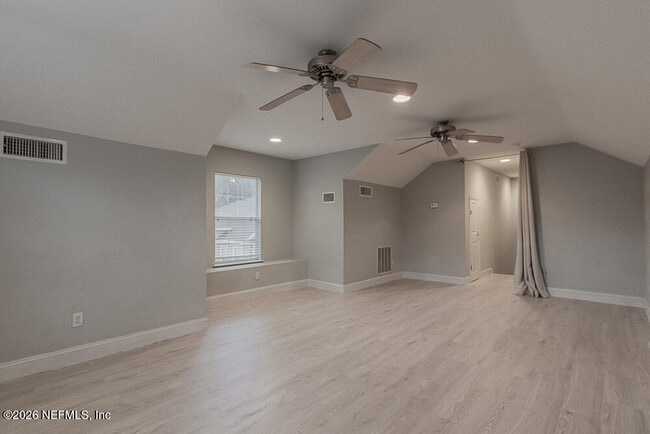 Building Photo - 5466 River Trail Rd N