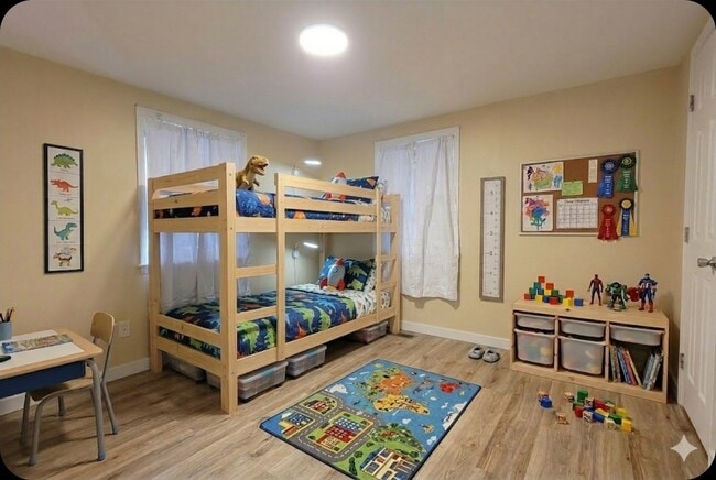 Building Photo - 2701 Wilshire Blvd