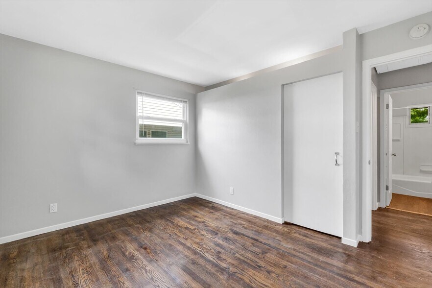 Building Photo - 765 Daniel Boone dr