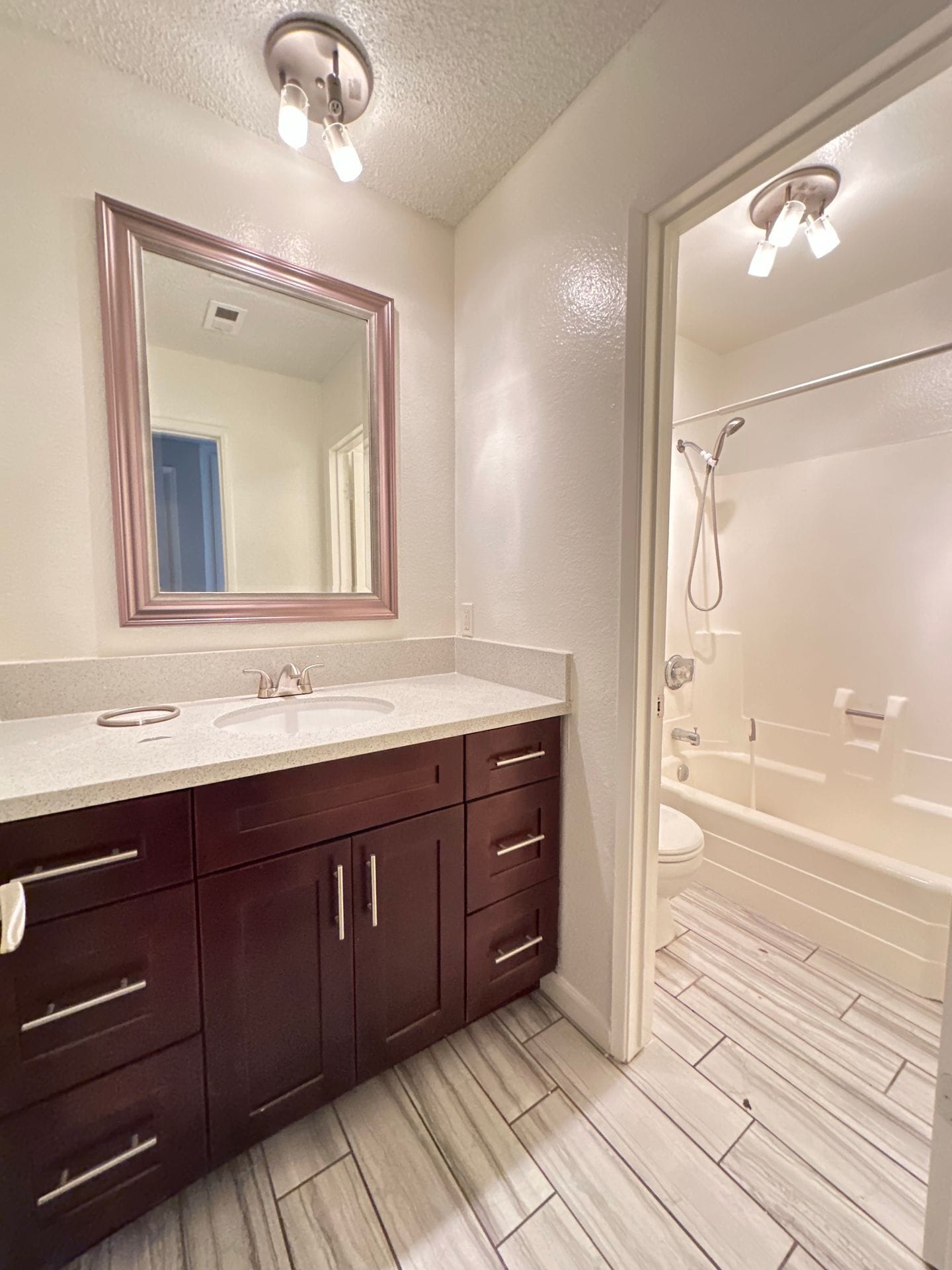 Building Photo - 5092 Pearce Dr