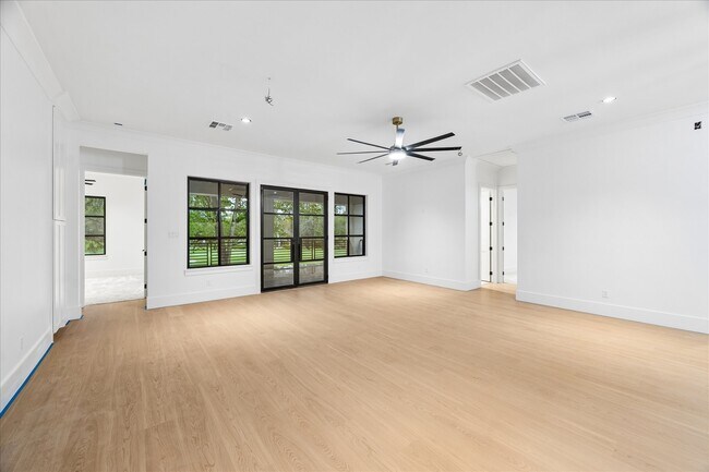 Building Photo - 5 Buttonbush Ct