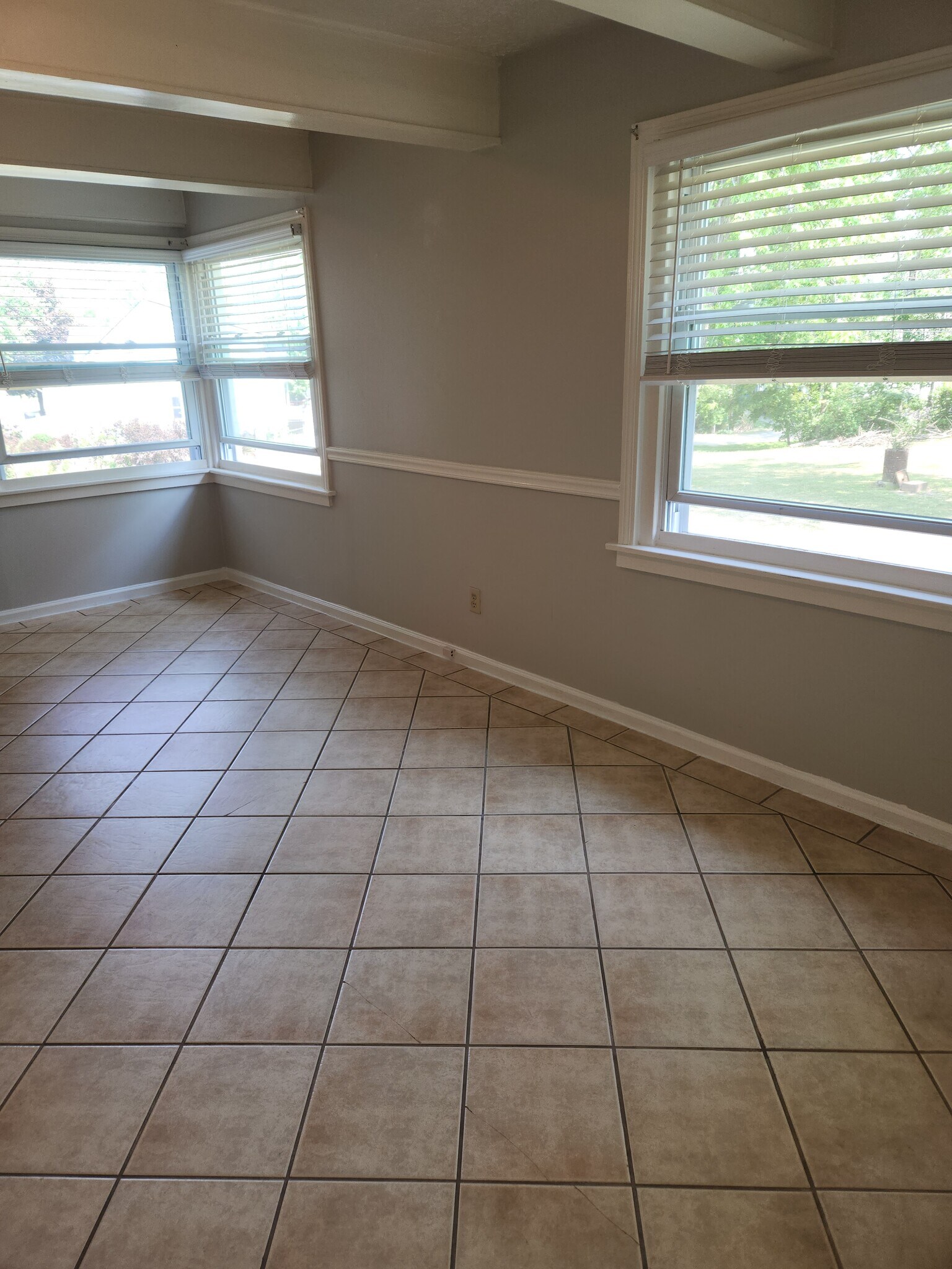 Building Photo - 5365 Van Buren Bay Ct