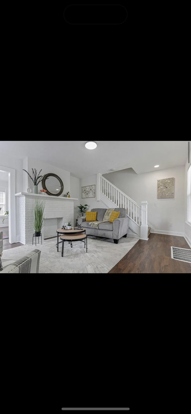 Building Photo - 507 Thurman Ave