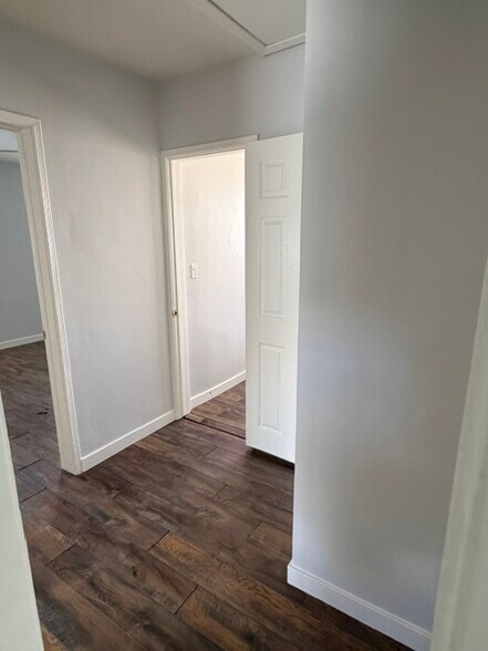 Hallway to bedrooms - 5943 Tujunga Ave