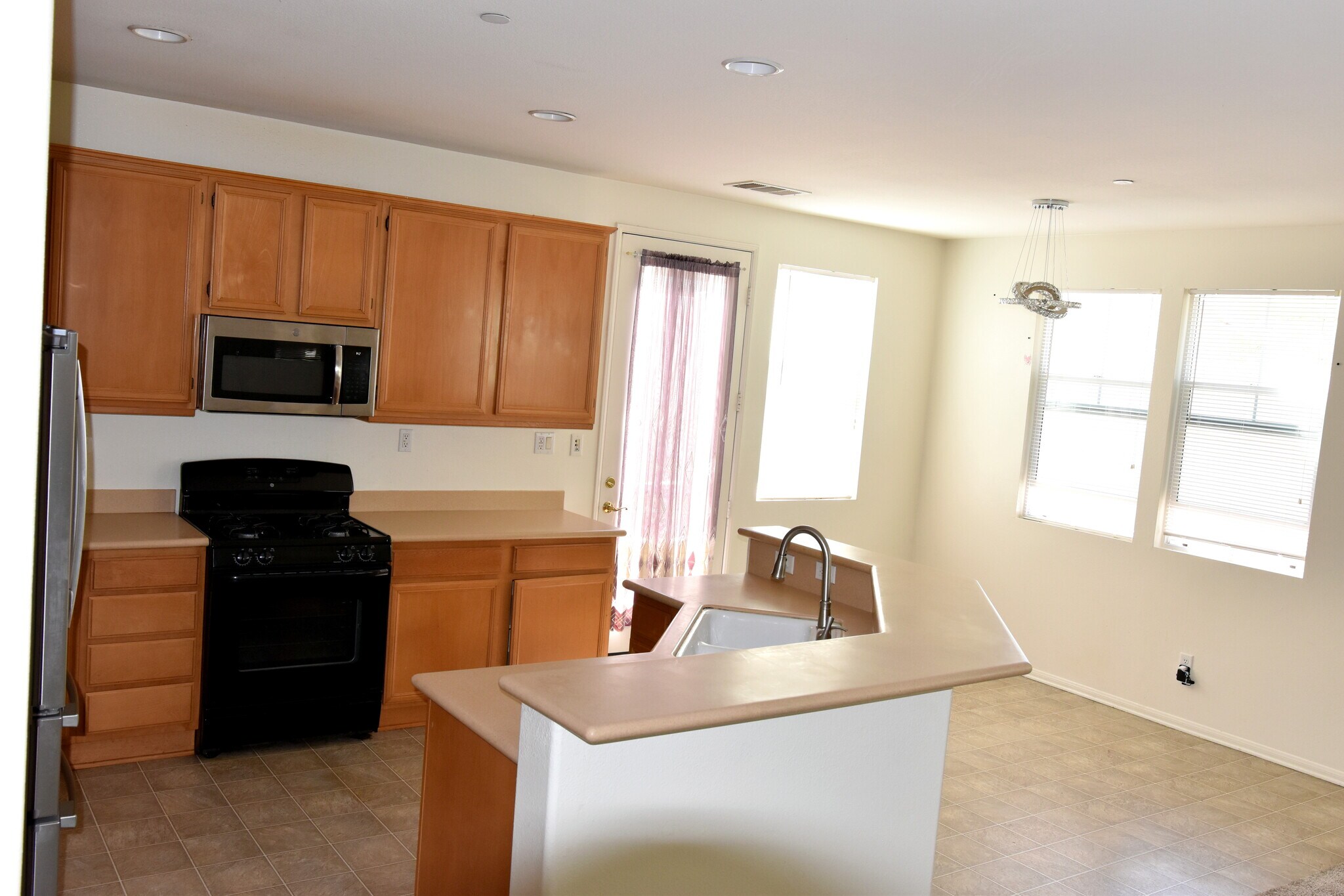 Building Photo - 25841 Silva Ct