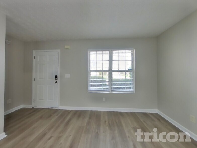 Building Photo - 5160 Tussahaw Crossing