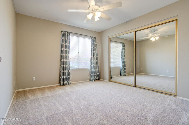 Building Photo - 11601 S Maze Ct