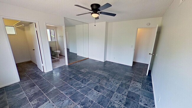 Building Photo - 4 Bedroom/2 Bathroom house in Goleta