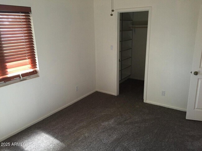 Building Photo - 12138 E Oriole Way