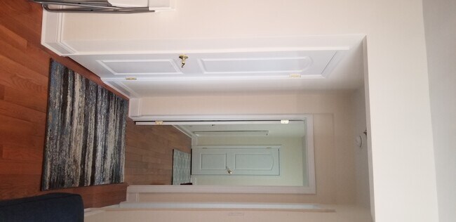 Building Photo - 10537 64th Ave