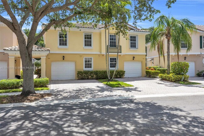 Building Photo - 418 Capistrano Dr