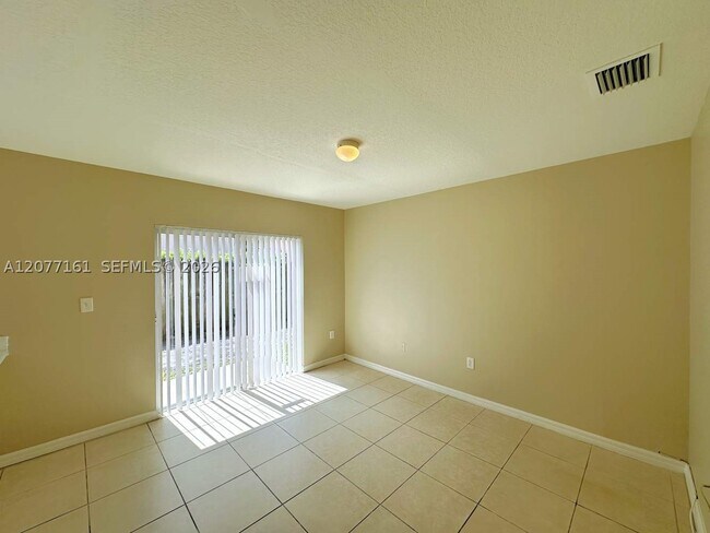 Building Photo - 5886 SW 162nd Path