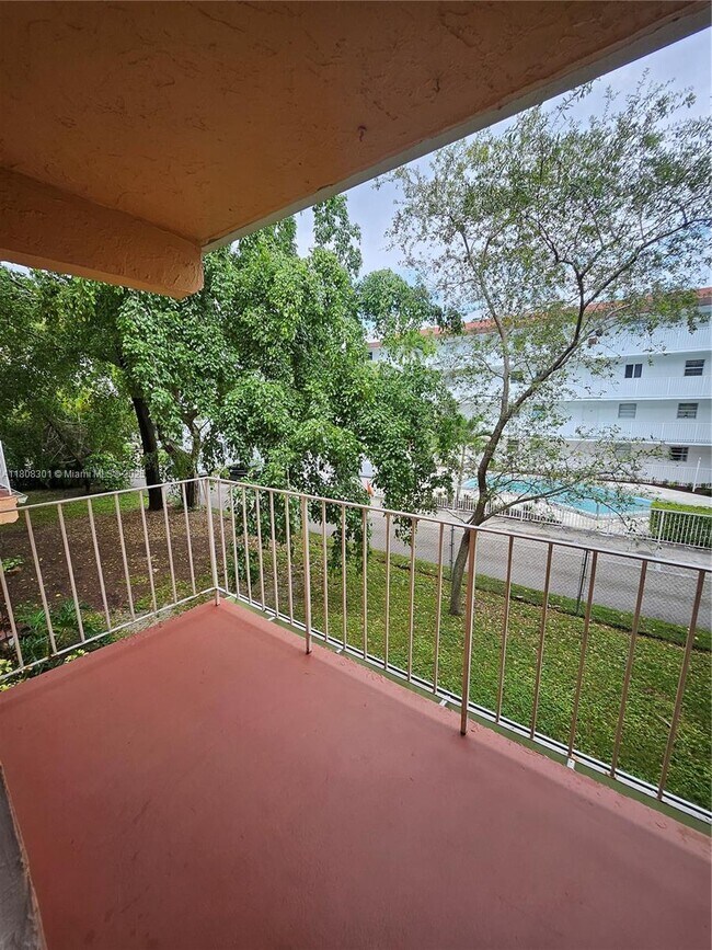 Building Photo - 8101 SW 73rd Ave