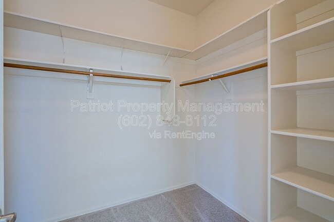 Building Photo - 3536 E San Pedro Ave