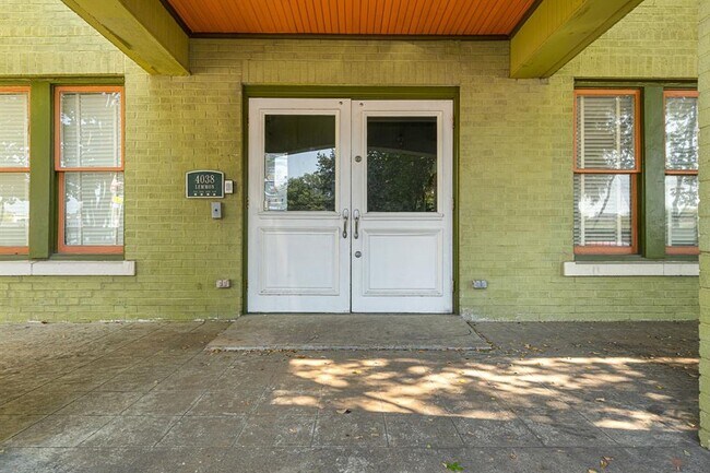 Primary Photo - 4038 Lemmon Ave