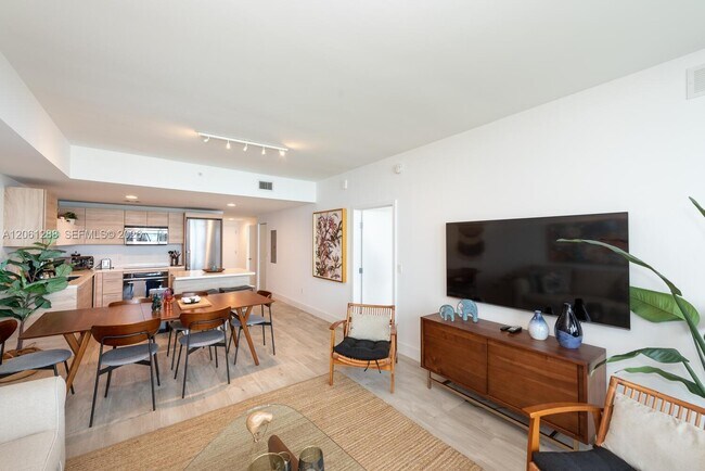 Building Photo - 16385 Biscayne Blvd