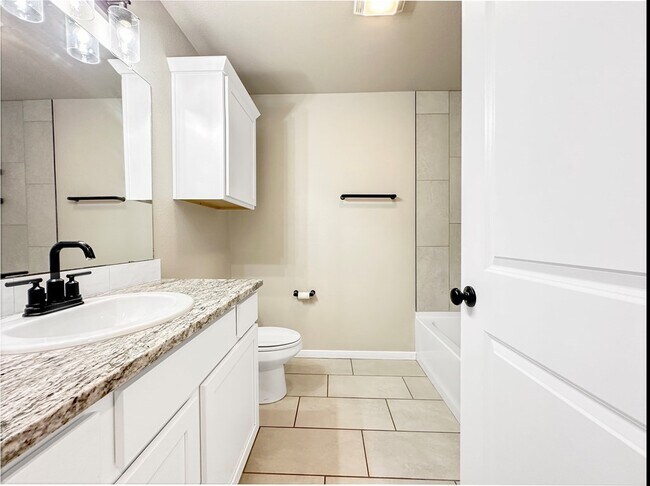 Building Photo - 1337 Masquerade Blvd