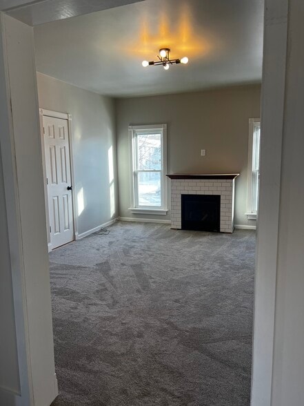 Living Room - 125 Litchfield Ave SE