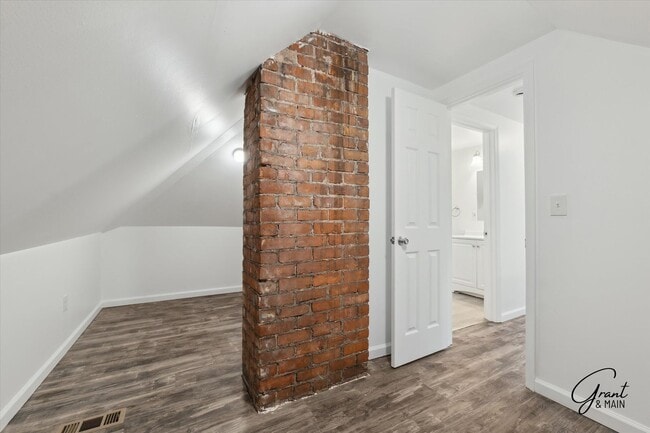 Building Photo - $1,995 - North End 4 Bedroom/ 1.5 bathroom...