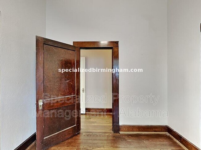 Building Photo - 5813 2nd Ave N