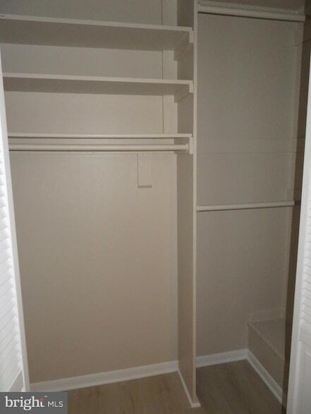 Building Photo - 9150 Lambskin Ln