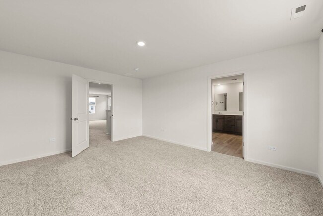 Building Photo - 13713 Sanibel St