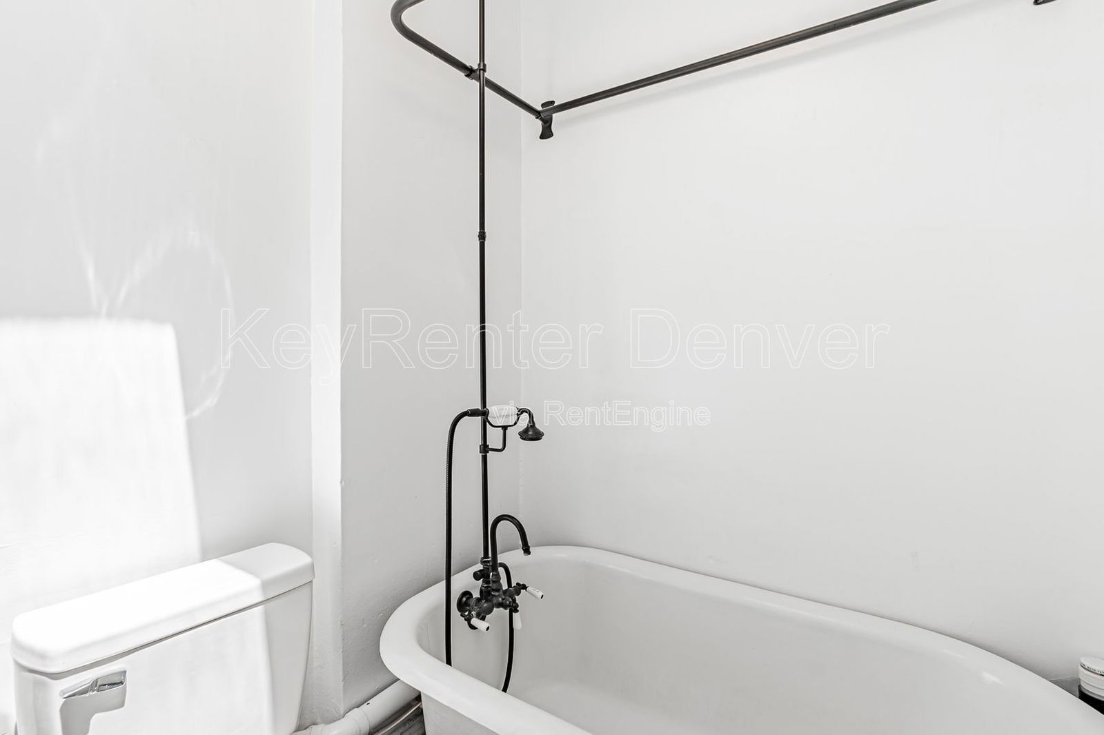 Building Photo - 229 S Logan St