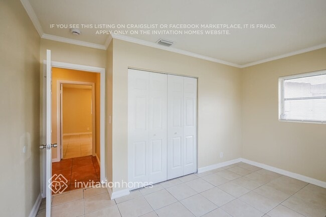 Building Photo - 781 SW 66th Ave