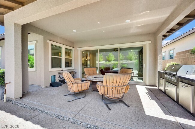 Building Photo - 265 Agnew St