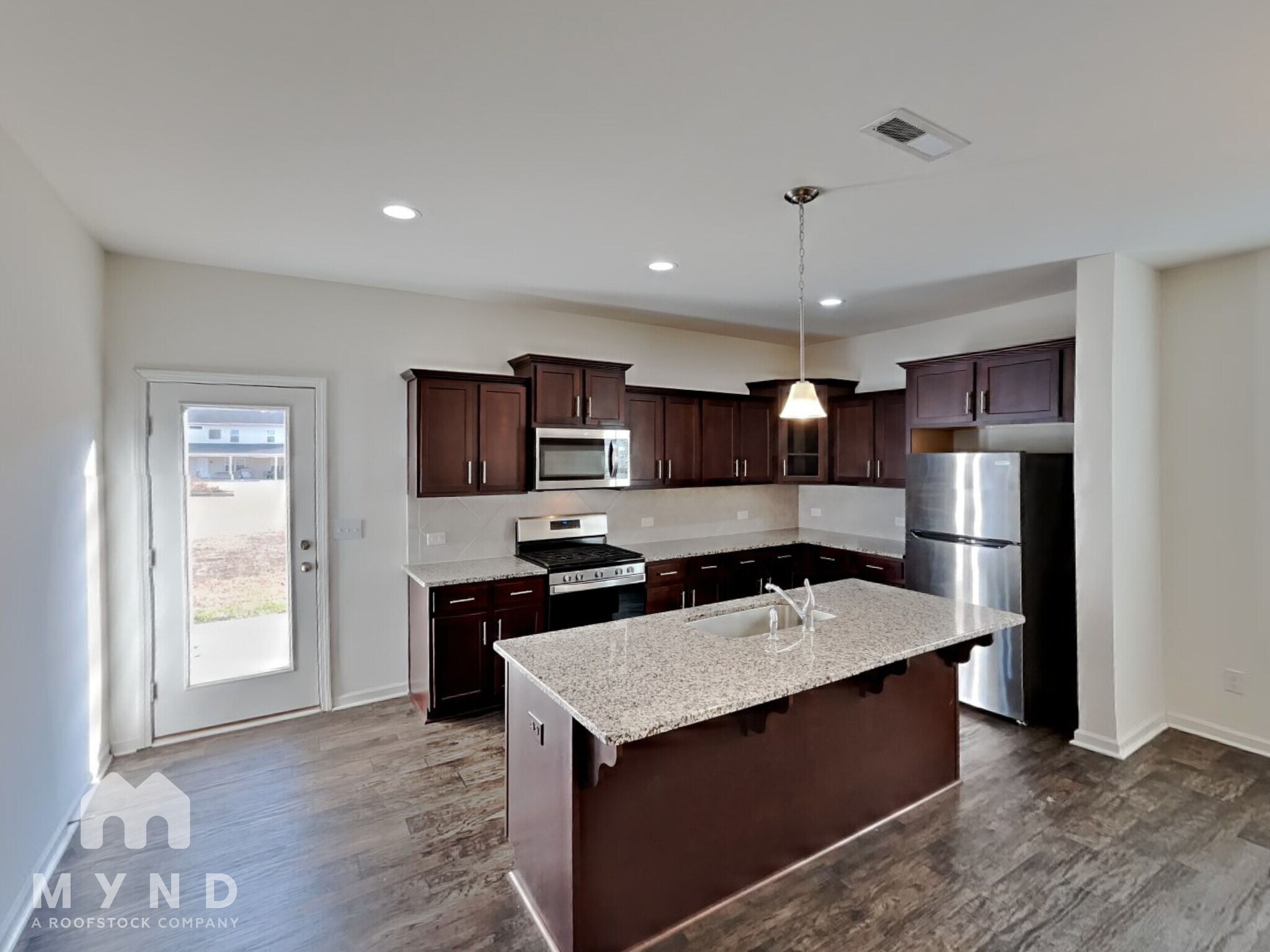 Building Photo - 2015 Creeks Landing Dr