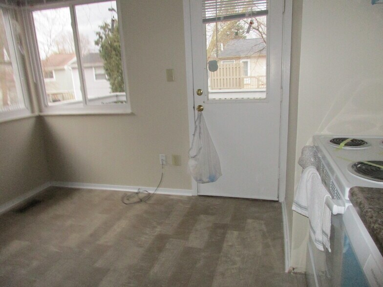 Building Photo - 6620 Canaan Cir